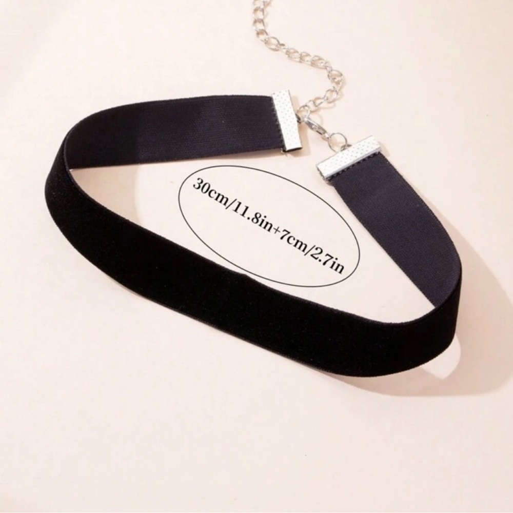 Y2K 90s Black Velvet Chunky Choker Necklace - Picture 5 of 11